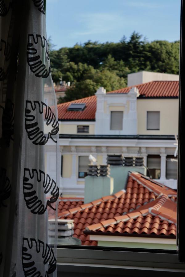 B&B Central Trieste Ngoại thất bức ảnh